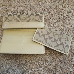 Coach wallet checkbook khaki